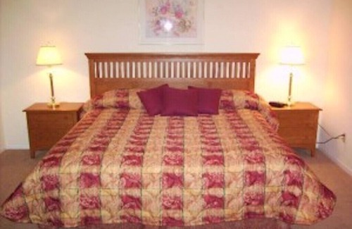 Spirit Lake Resort | 2 Bedroom Lock-Out at Village West