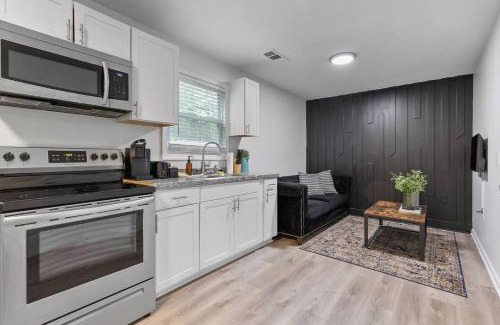 Clarkdale Apartment | 2 bedroom Rustic Duplex-Free Parking