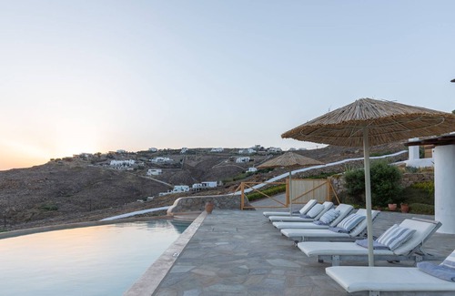 Houlakia Apartment | 2 Bedroom Suite with private Infinity Pool and Sea View