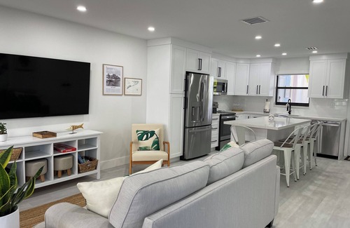 Rock Harbor House | 2-bedroom townhome in pleasant gated community located in Key Largo