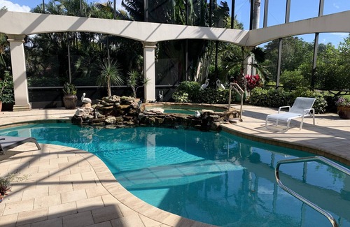 Coquina Sands House | 2 Blocks to the Beach!