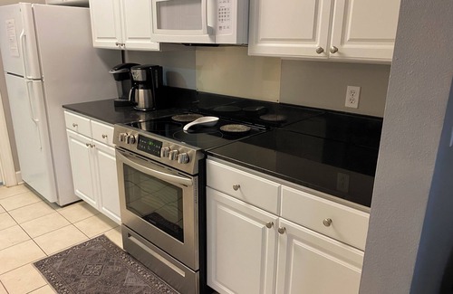 Foley Condo | 2 BR/2BA Condo1 King/2 Full beds Sleeps 6 close to OWA & Foley Tourism Complex