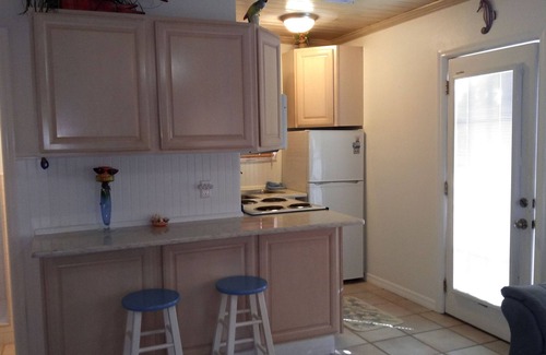 Indian Rocks Beach Cottage | 2-br Beachside Cottage with Pool