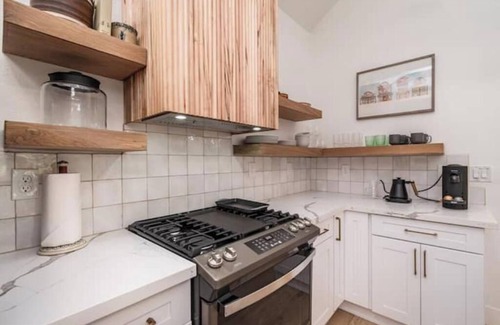 Auburn House | 2 charming homes on 1 property, w hot tub