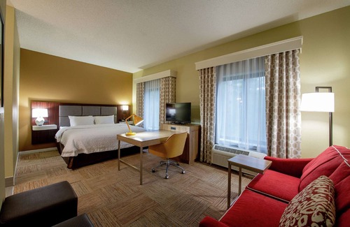 Lafayette Hotel | 2 Connecting Suites at a Hotel