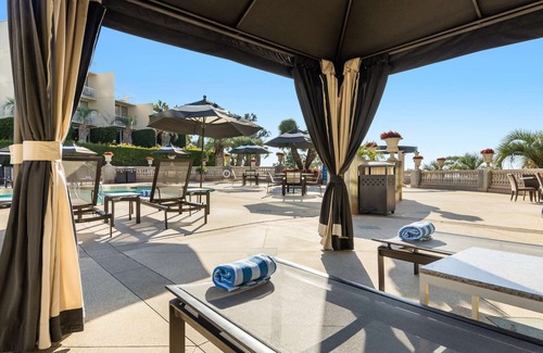 Torrey Pines Hotel | 2 Connecting Suites at a 4⭐️ Hotel