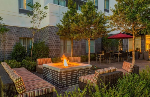 Downtown Little Rock Apartment | 2 Connecting Suites at a Hotel