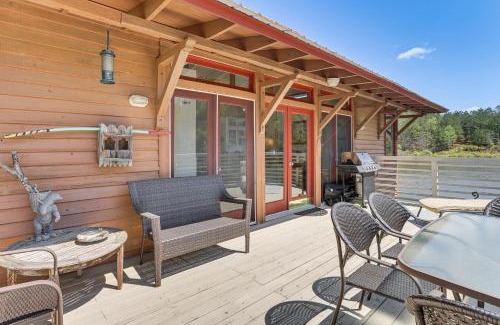 Argo House | 2 Docks and Paddleboard Lakefront Alabama Retreat!
