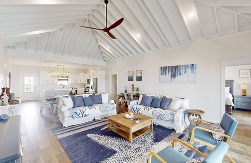 Dauphin Island House | 2 dog-friendly beach houses right on the sand w/private heated pool & elevator