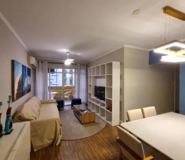 Aparecida Apartment | 2 Dormitorios, Piscina Frente ao Mar