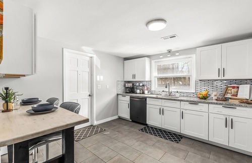 Shelby Township House | 2 Family Duplex Home | Shelby Township | Sleeps 10+