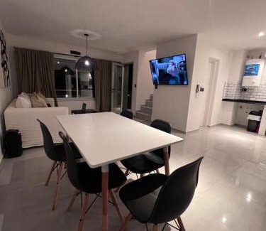 Chascomus Apartment | 2 Habitaciones A Estrenar con Parrilla y Cochera