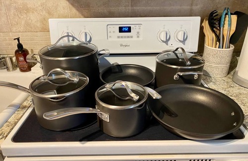 North Camellia Acres Apartment | 2 King Beds + quiet + ground floor