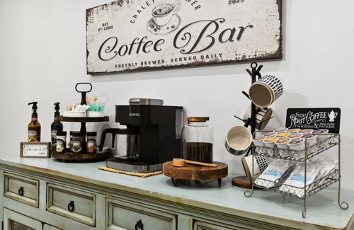 Bay St Louis Ski Chalet | 2 Luxe Chalets Pool Beach Parking Sleeps 12