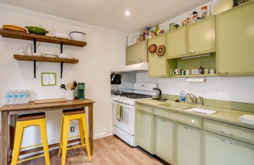 Prescott House | 2 Mi to Arizona Christmas City! Cabin with Fireplace