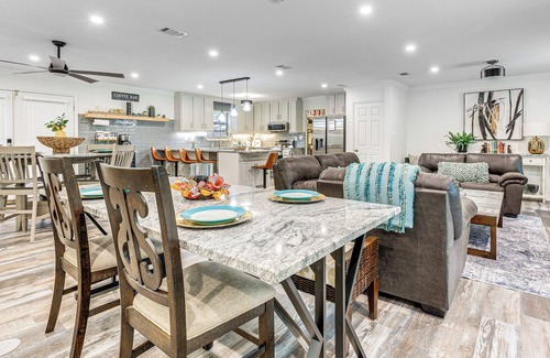 Daphne House | 2 Mi to Bay + Beaches: Home w/Gazebo in Daphne