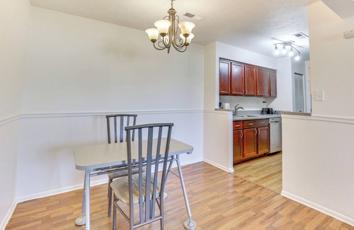 Stow House | 2 Mi to Bow Wow Beach: Townhome w/Pool Access!