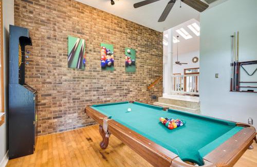 Temple Crest House | 2 Mi to Busch Gardens Retreat in Scenic Community