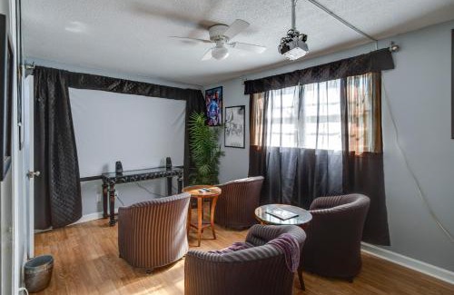 Columbia House | 2 Mi to Downtown Columbia Home with Theater Room!