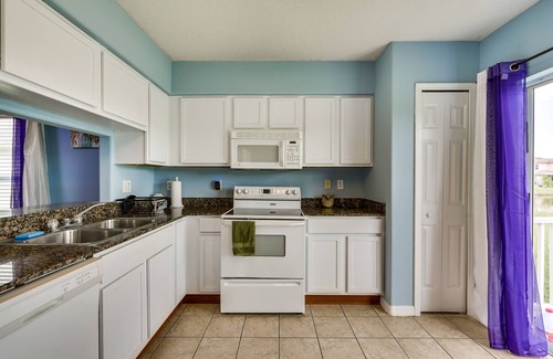 Wesley Chapel South House | 2 Mi to Epperson Lagoon: Home w/Private Yard