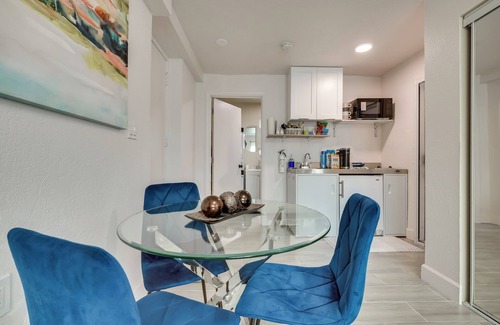 Miami Gardens Apartment | 2 Mi to Hard Rock Stadium: Studio in Miami Gardens