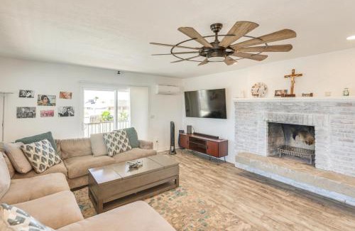 Lake Havasu City House | 2 Mi to Lake Havasu and Dtwn Home with Game Room!