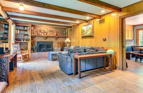 Thomasville House | 2 Mi to Main St Thomasville Family Home with Games