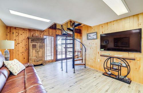 Lander House | 2 Mi to Main Street Mtn-View Escape in Lander!