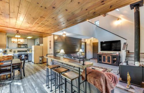 Mi-Wuk Village House | 2 Mi to Mi-Wuk Village Cabin with Large Deck