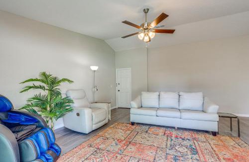 Dunnellon House | 2 Mi to Rainbow Springs Home with Hot Tub!