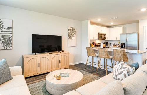 Surfside Beach House | 2 Mi to Shore Newly Built Surfside Beach Gem