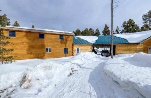 Casper Mountain House | 2 Mi to Skiing Casper Cabin with Mtn Views!