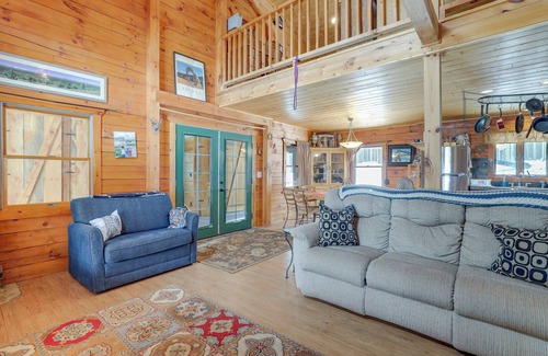 Casper Mountain Cabin | 2 Mi to Skiing: Casper Cabin w/Mtn Views!