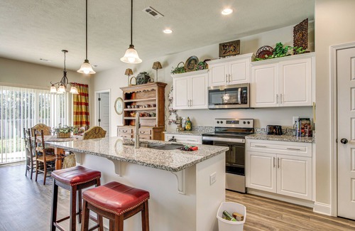 Aiken House | 2 Mi to Steeplechase Racecourse: Stylish Aiken Gem