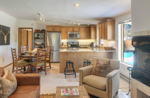 Ketchum Apartment | 2 Mi to Sun Valley Resort: Walkable Condo!