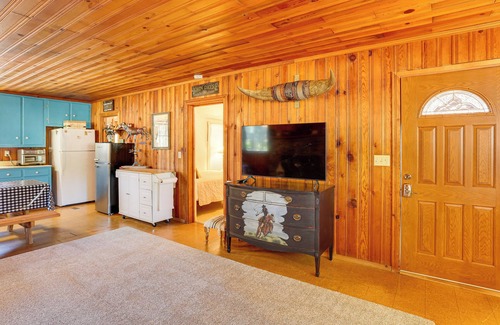 Trinity Center Cabin | < 2 Mi to Trinity Lake: NorCal Getaway w/BBQ