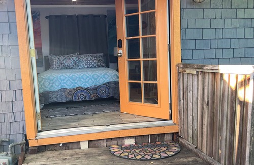 Soquel Cabin | 2 miles to Capitola Beach - studio w/private yard