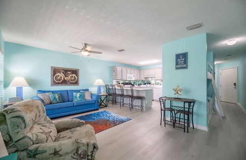 West Panama City Beach Condo | 2 min toes hit sand ❤ Deck dining. MiniGolf+4pools
