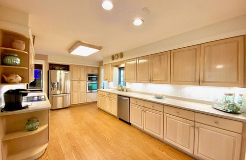 Palmetto Dunes House | 2 Min Walk 2 Beach Pickleball Golf Tennis Restaurants. Pvt Heated Pool SPA Bikes