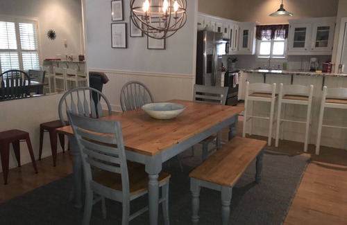 Kiawah Island House | 2 Min.Walk to Beach. Charming, spacious 3bd;3ba home. Hear the Ocean from Porch