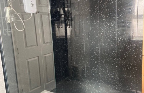 Coleraine House | 2 mins from the train station and a few minutes from the beach