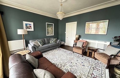 Portobello House | 2 Mins Walk from Edinburgh's Best Beach!