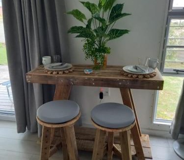 Bot River Apartment | 2 on Fifth Avenue