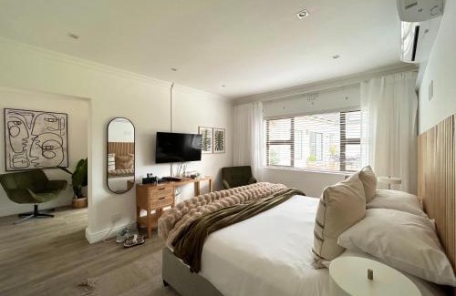 Lakeside House | 2 On Lismore Guesthouse