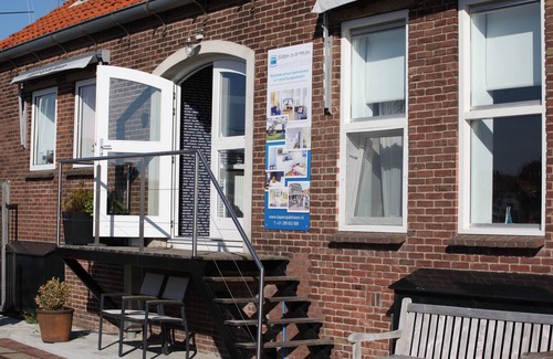 Monnickendam Apartment | 2 people, 23 m2, private bathroom, harbor view, with terrace