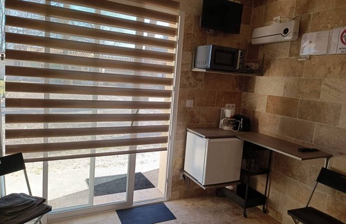 Saint-Pardon-de-Conques Bed & Breakfast | 2-person bedroom with shower room and toilet