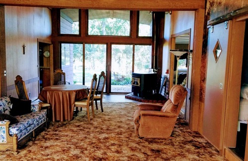 McLeod Cabin | 2 pond lodge