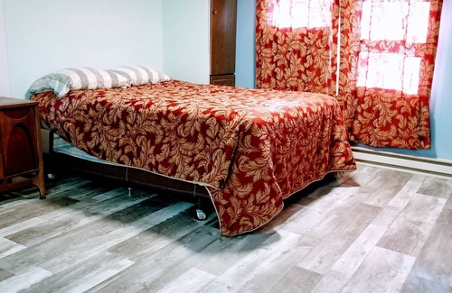 McLeod Cabin | 2 pond lodge