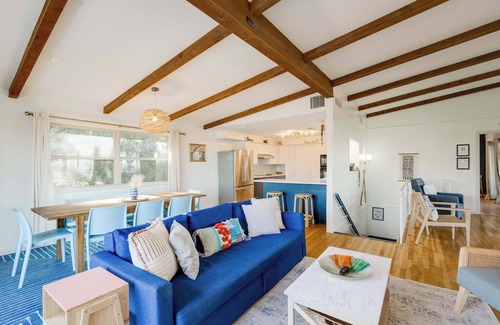 Canyon Lake House | 2 POOLS 4/2, PANO lake views, private hot tub