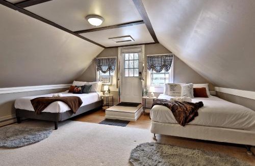 Bridgewater Hotel | 2 Queens 10 Min to Mountains Bridgewater Inn